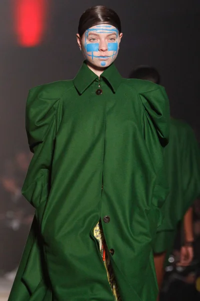 Look 49